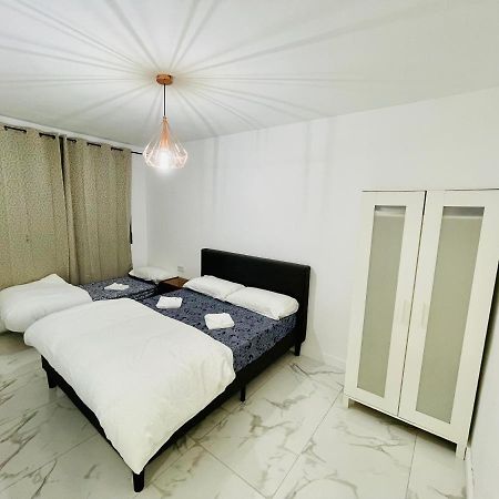 Queen Apartments Santa Coloma de Gramenet Exterior foto