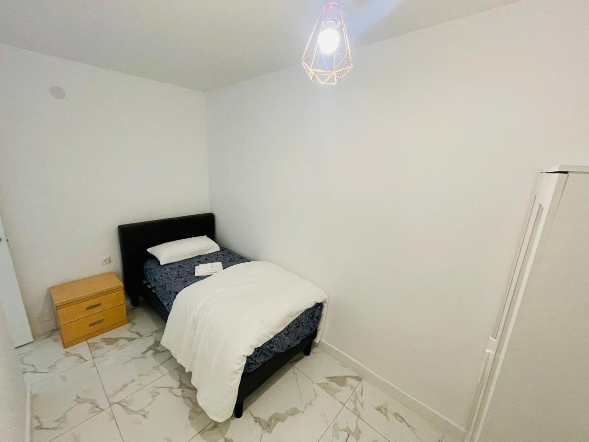 Queen Apartments Santa Coloma de Gramenet Exterior foto